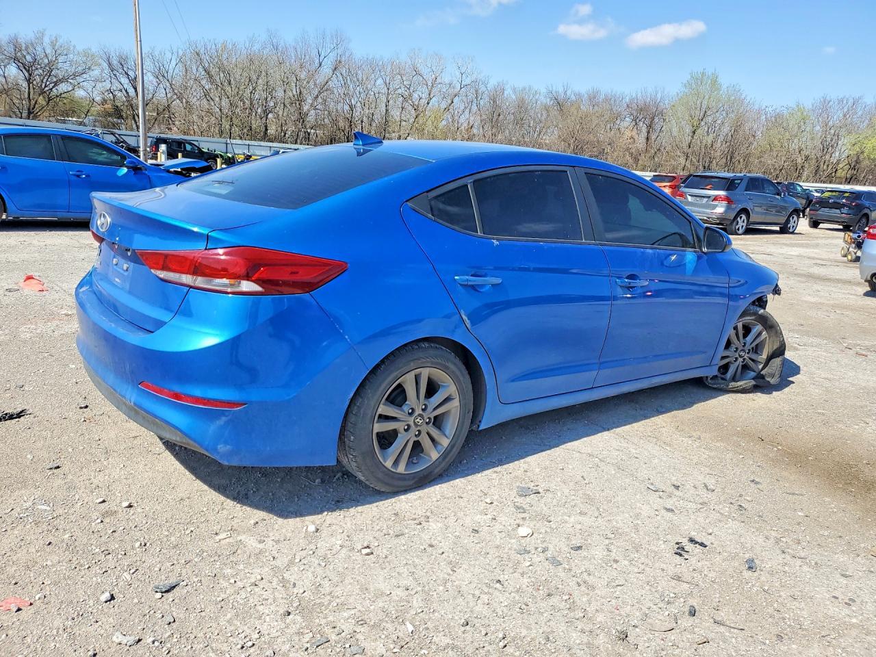 2017 Hyundai Elantra Value Edition - Image 3