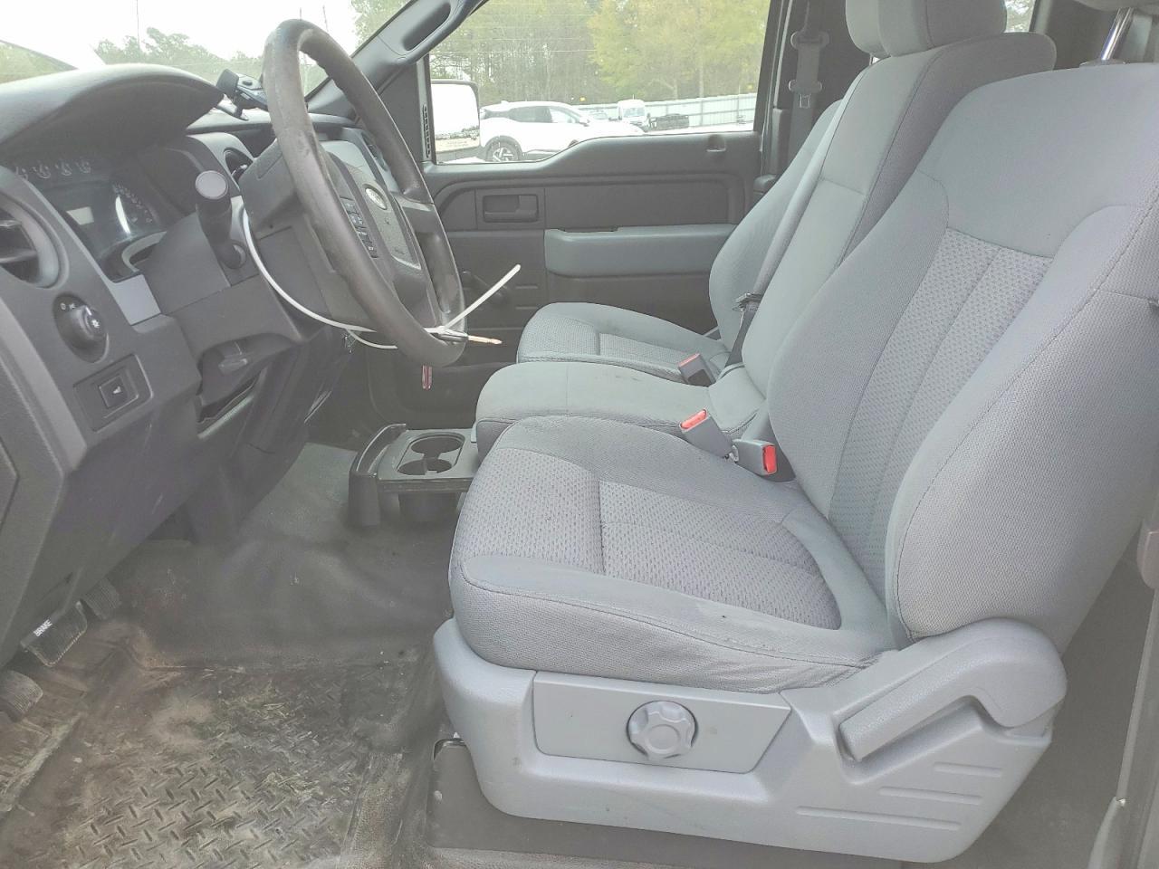 2011 Ford F150 Super Cab - Фото 7