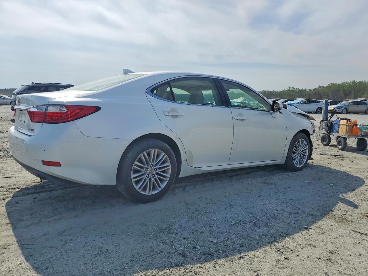 2015 Lexus Es 350 Base - Image 3