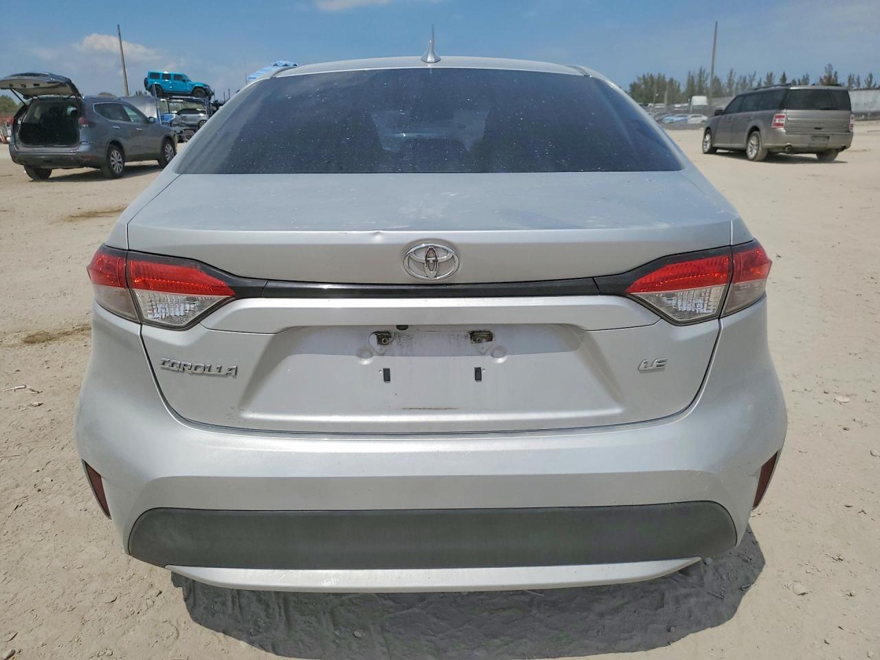 2020 Toyota Corolla Le - Фото 6