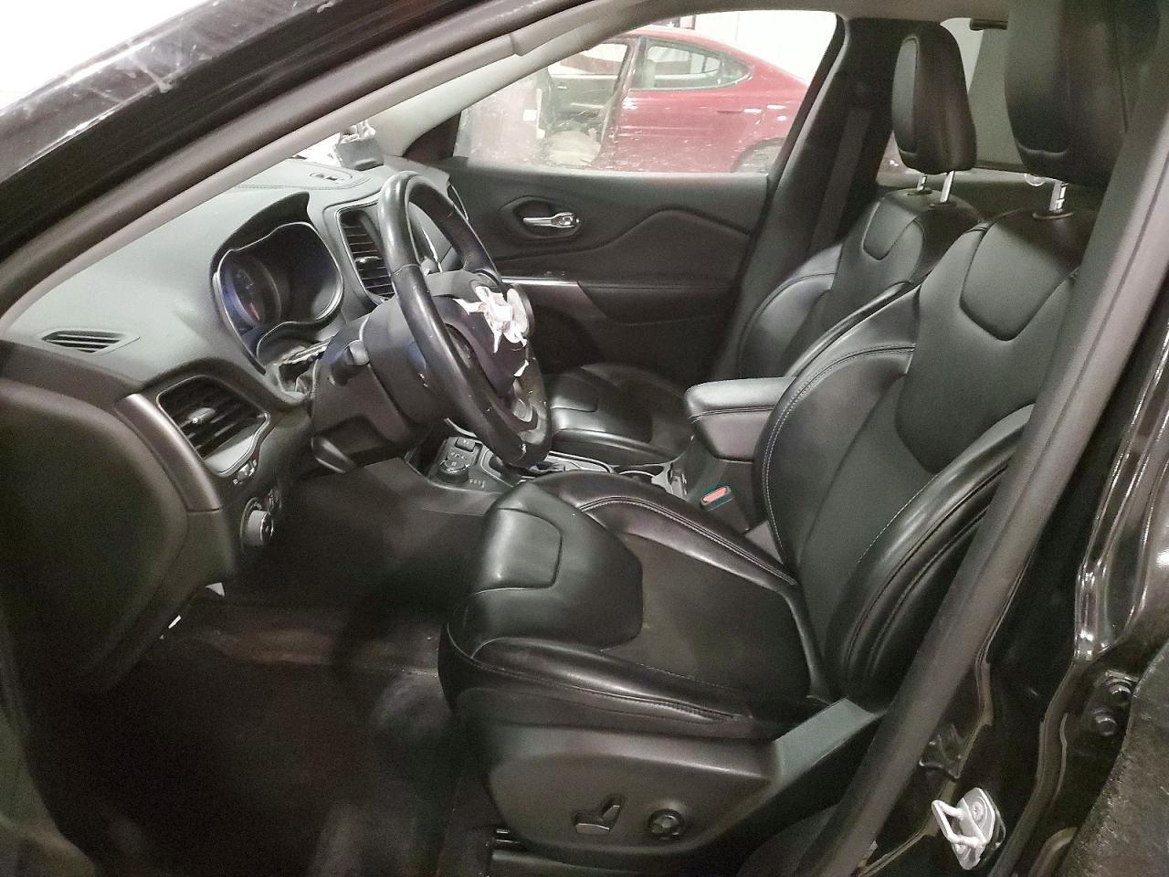 2019 Jeep Cherokee Latitude Plus - Фото 7