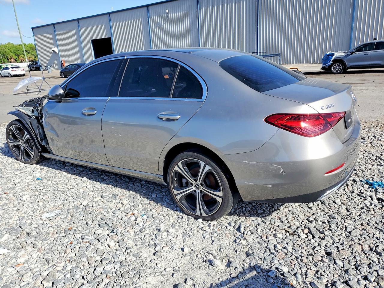 2023 Mercedes-Benz C 300 - Фото 2