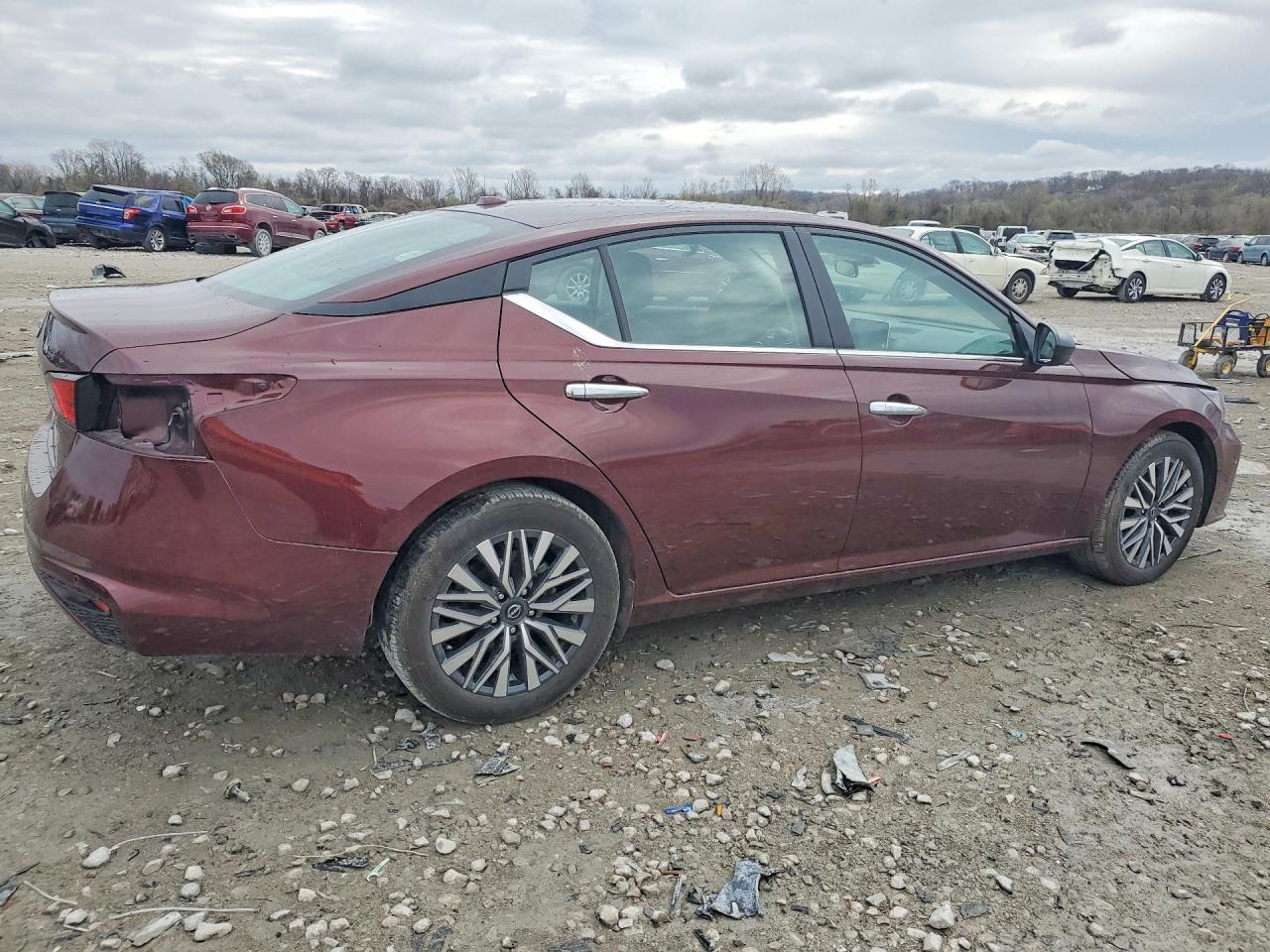2025 Nissan Altima 2.5 Sv - Фото 3