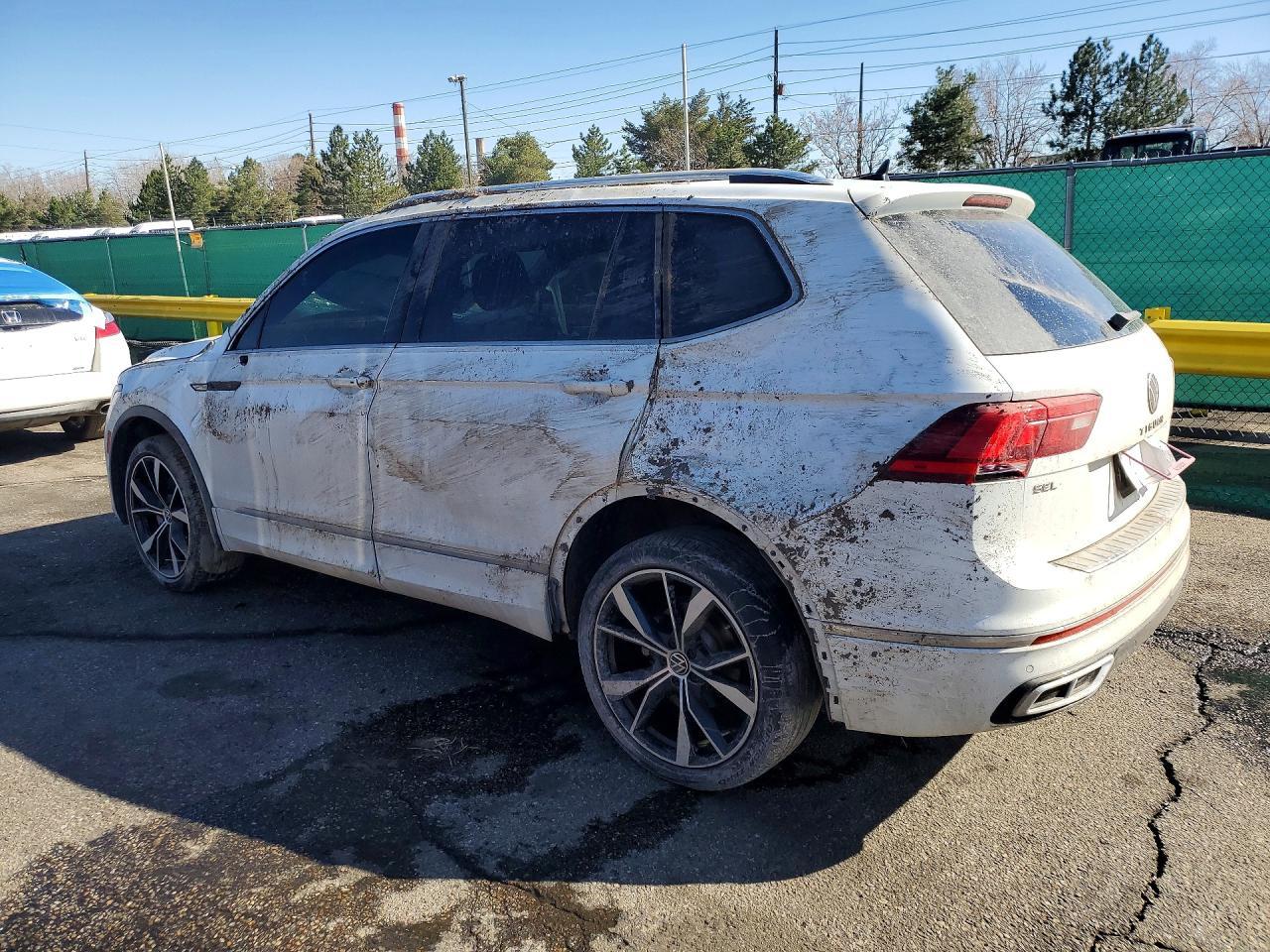 2022 Volkswagen Tiguan Sel R-Line - Фото 2