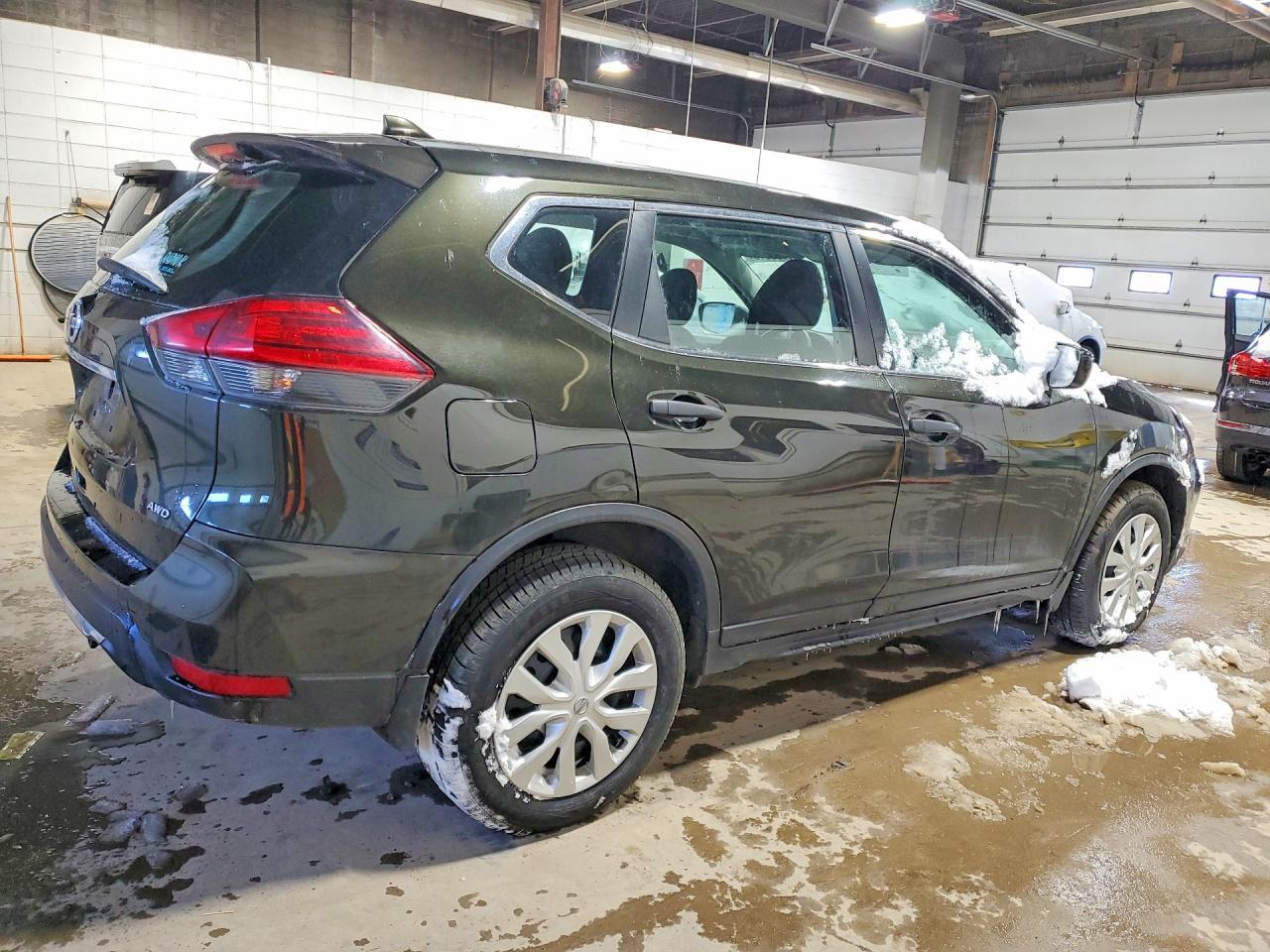 2017 Nissan Rogue S - Фото 3
