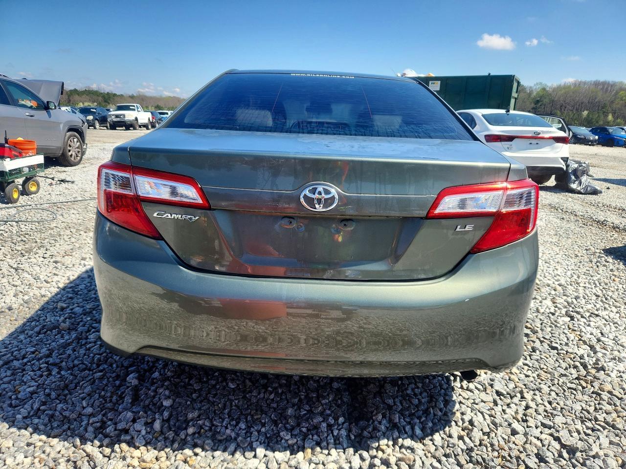 2012 Toyota Camry Le - Фото 6