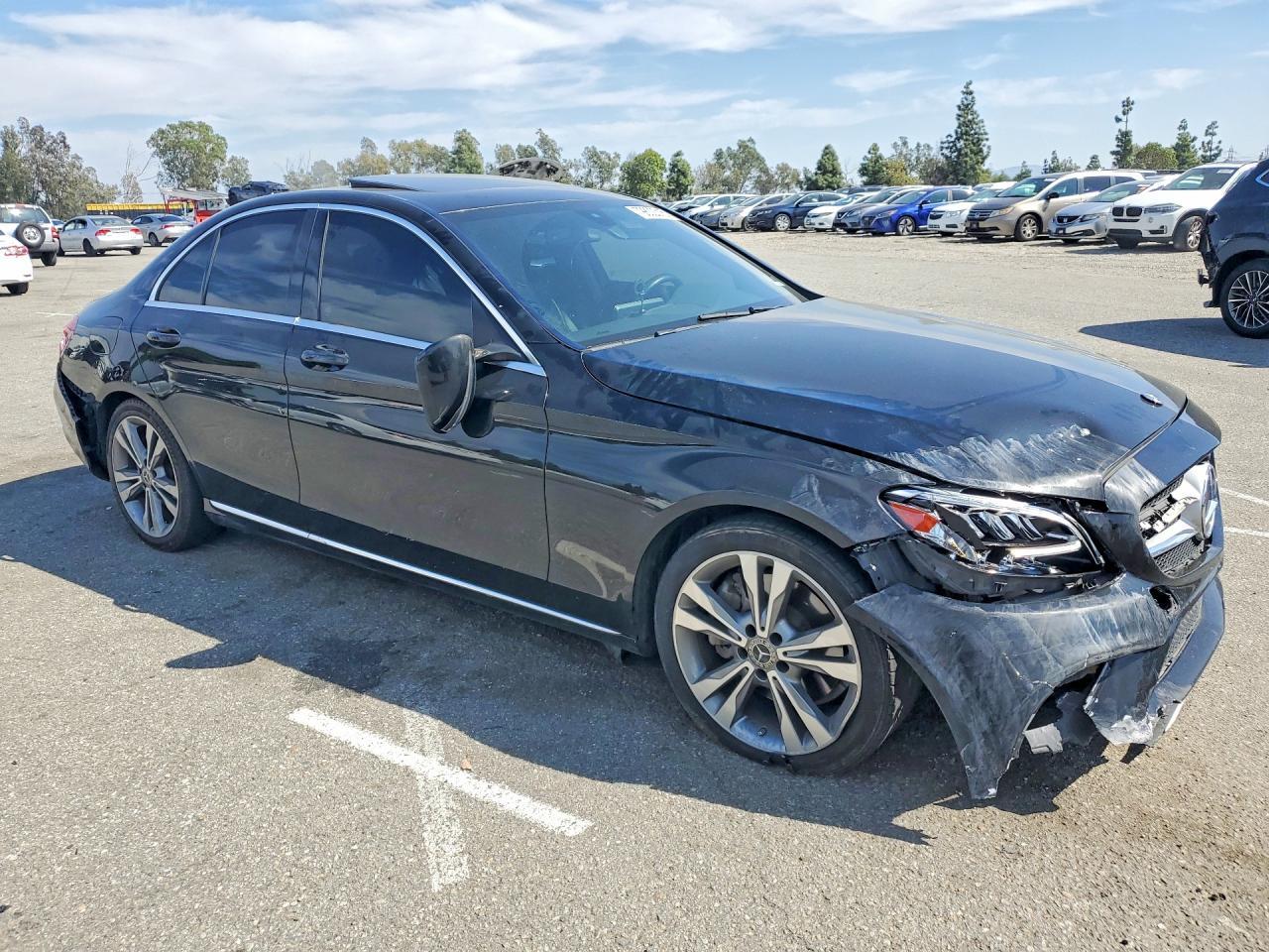 2019 Mercedes-Benz C 300 - Фото 4