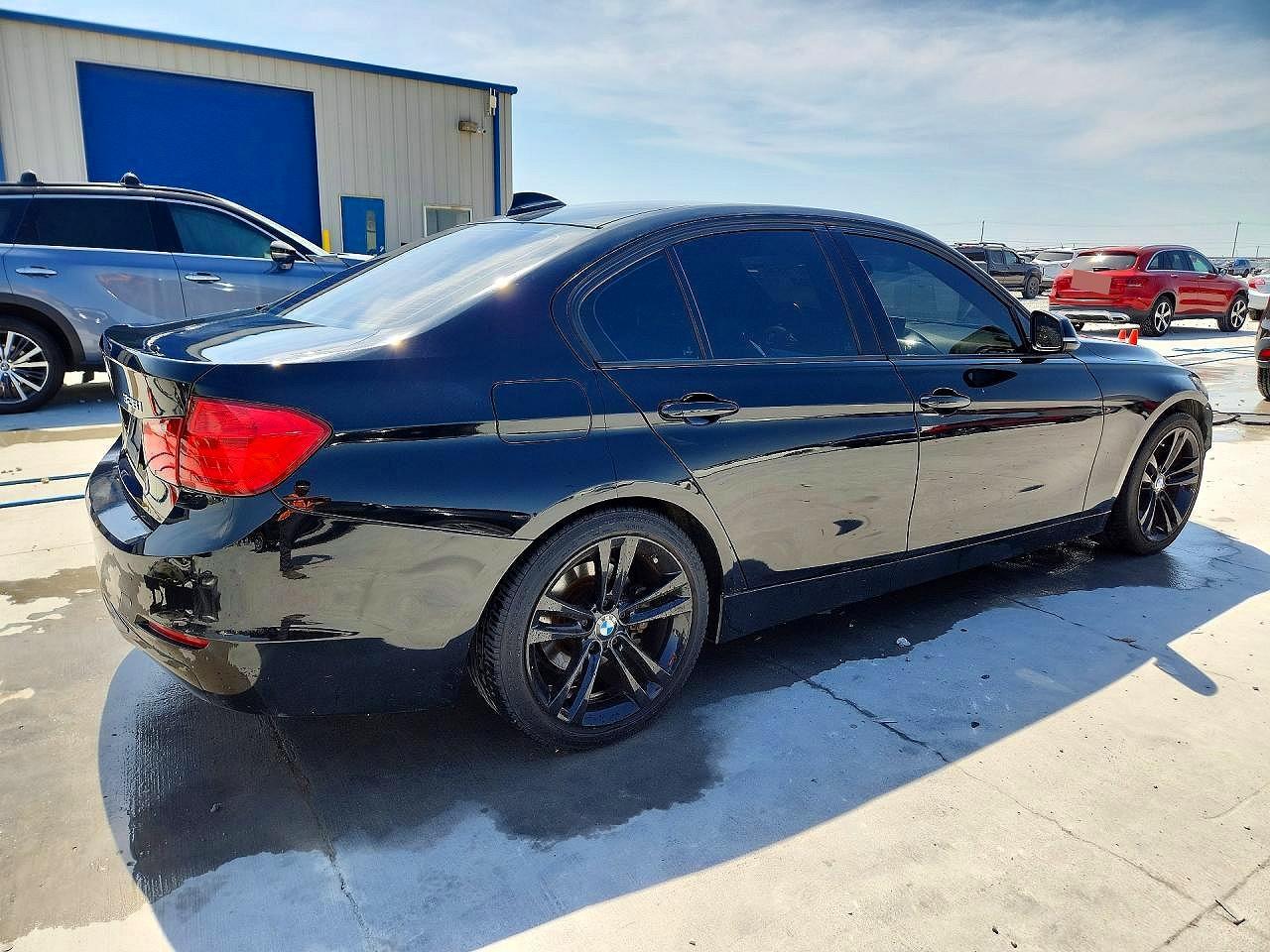 2013 BMW 328 I - Фото 3