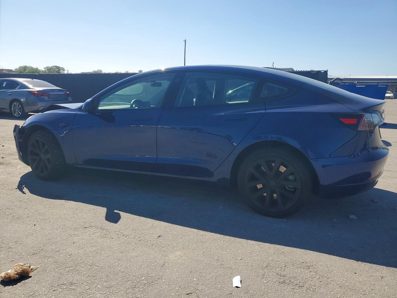 2023 Tesla Model 3 - Image 2