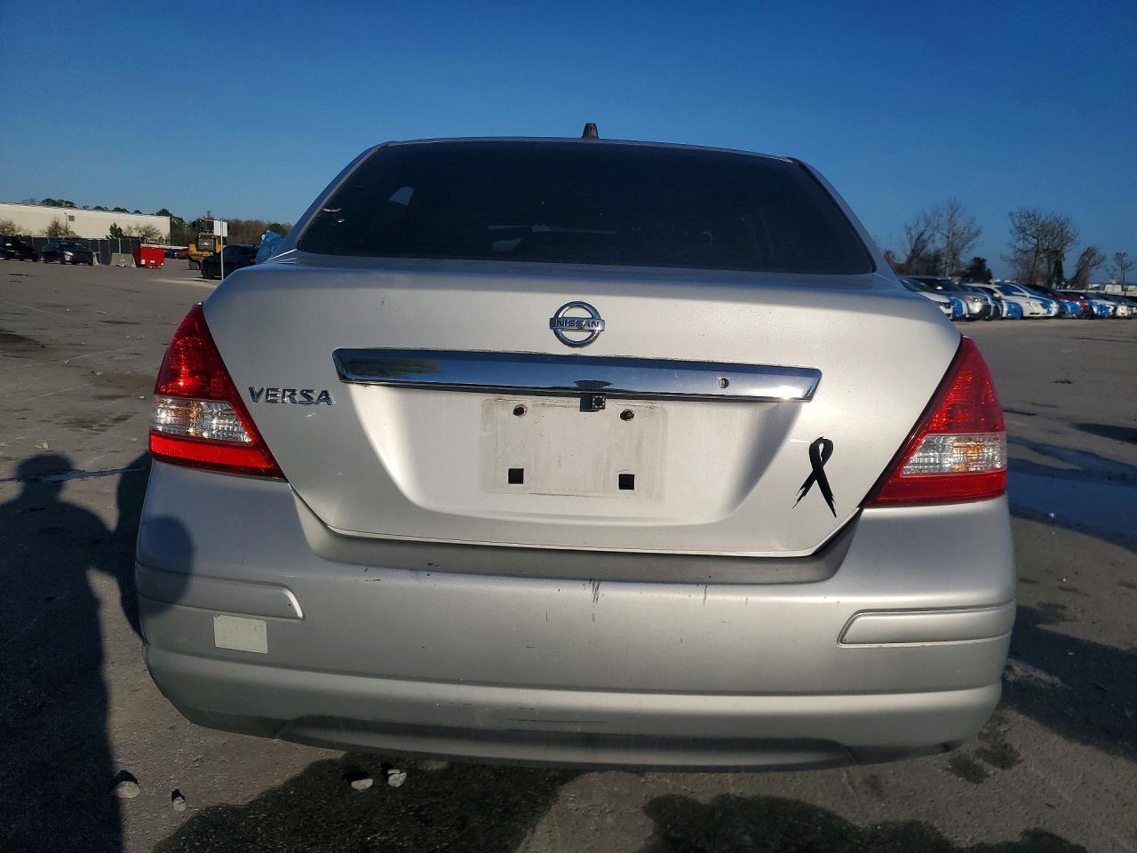 2008 Nissan Versa 1.8 S - Фото 6
