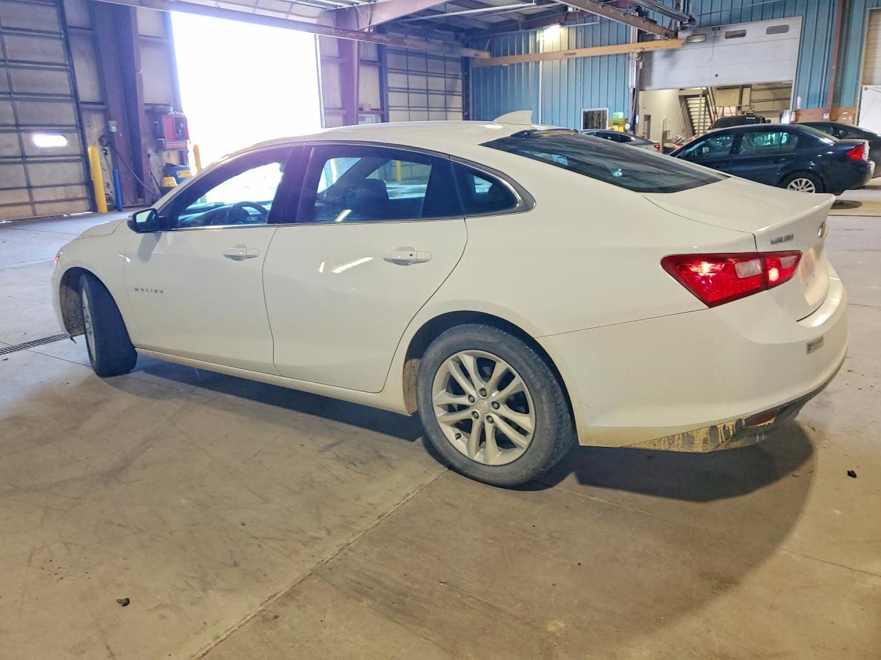 2016 Chevrolet Malibu Lt - Фото 2