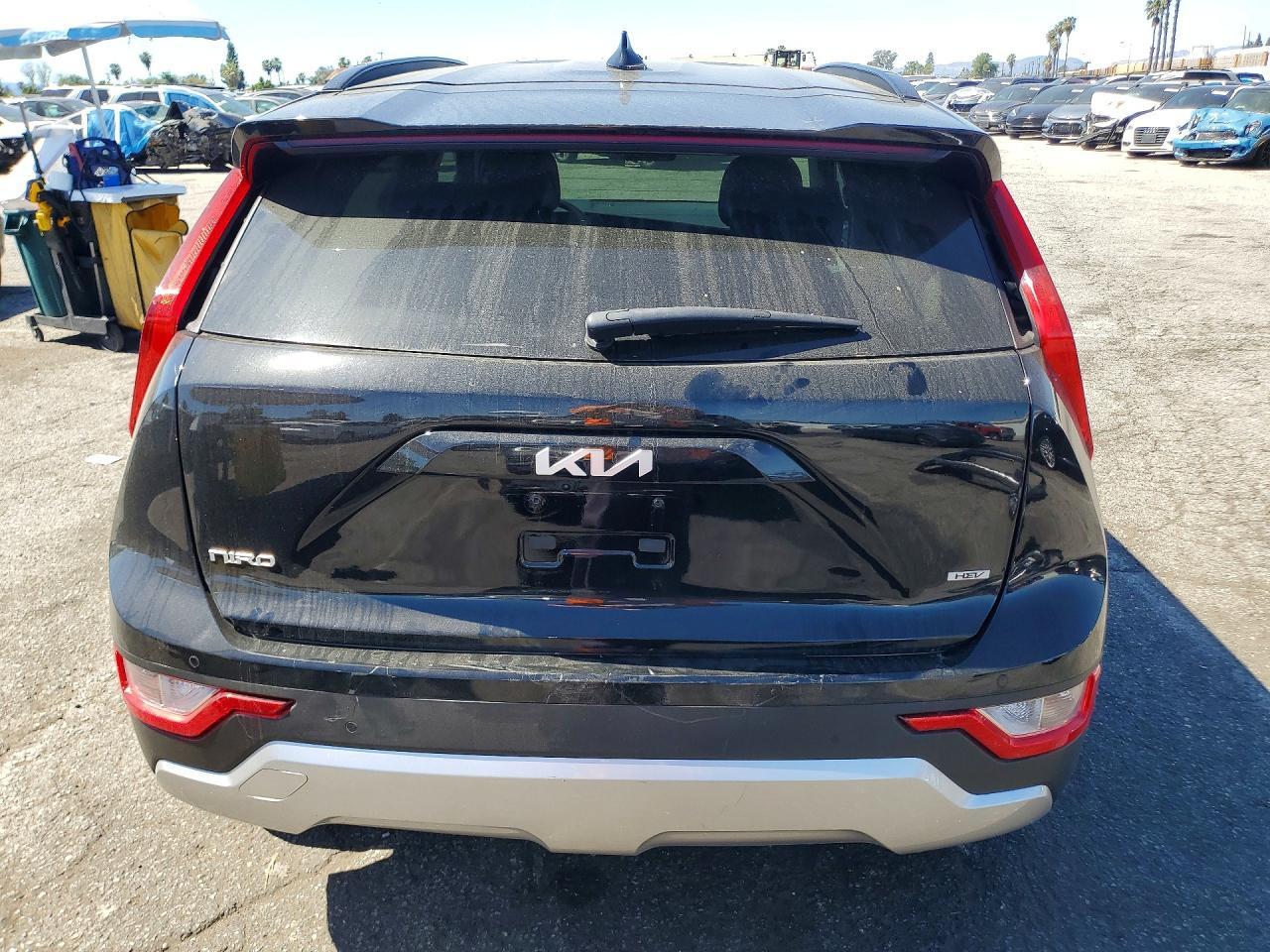 2023 Kia Niro Ex - Image 6