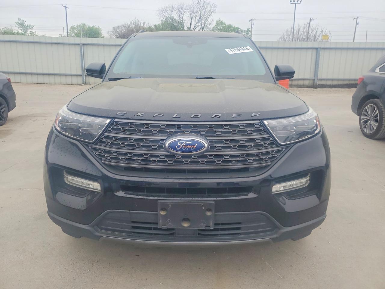 2022 Ford Explorer Xlt - Image 5