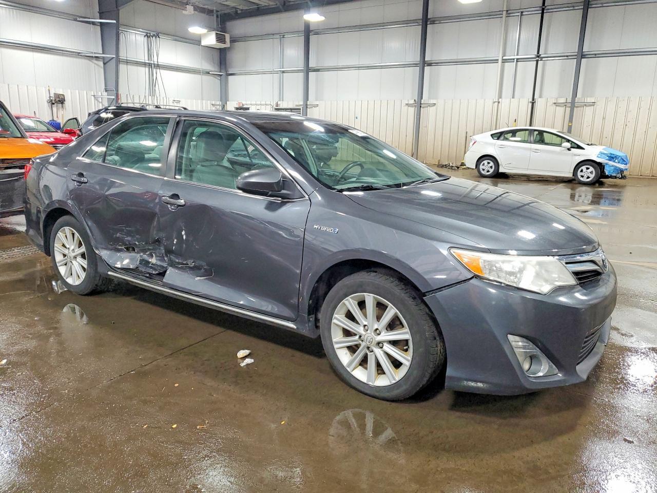 2012 Toyota Camry Hybrid Xle - Image 4