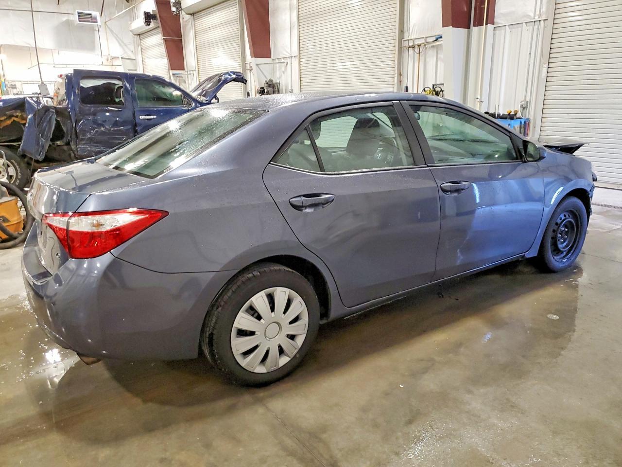 2016 Toyota Corolla Le - Image 3
