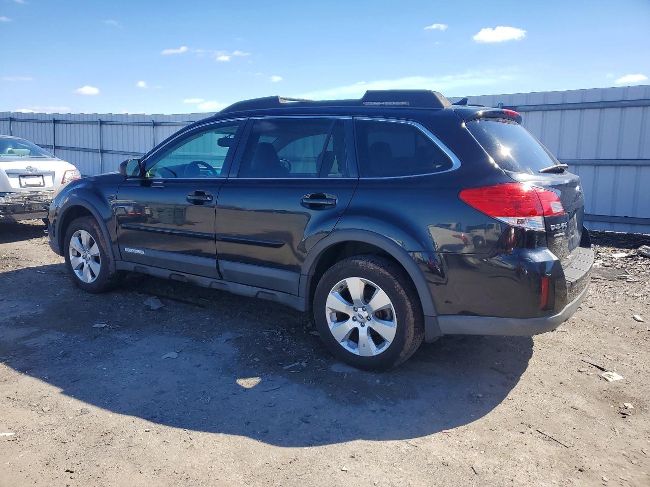 2012 Subaru Outback 2.5I Limited - Фото 2