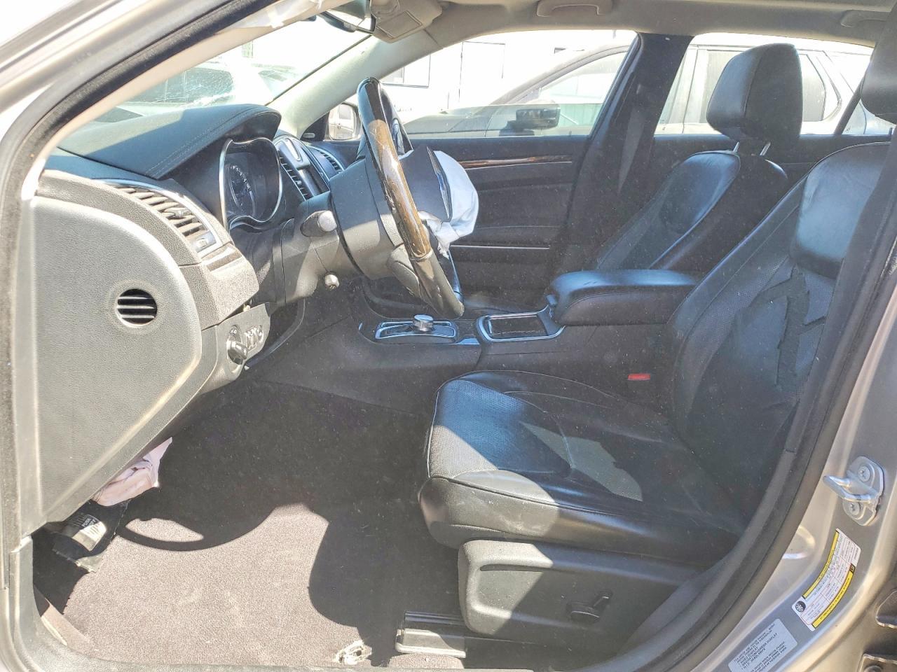 2017 Chrysler 300C - Фото 7