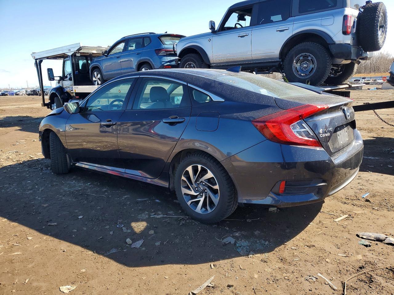 2018 Honda Civic Ex - Image 2