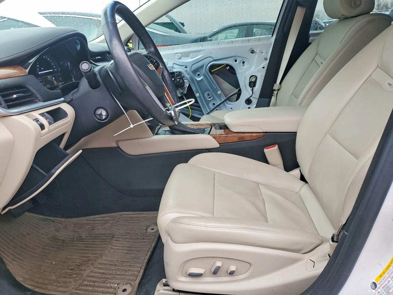 2019 Cadillac Xts Luxury - Image 7