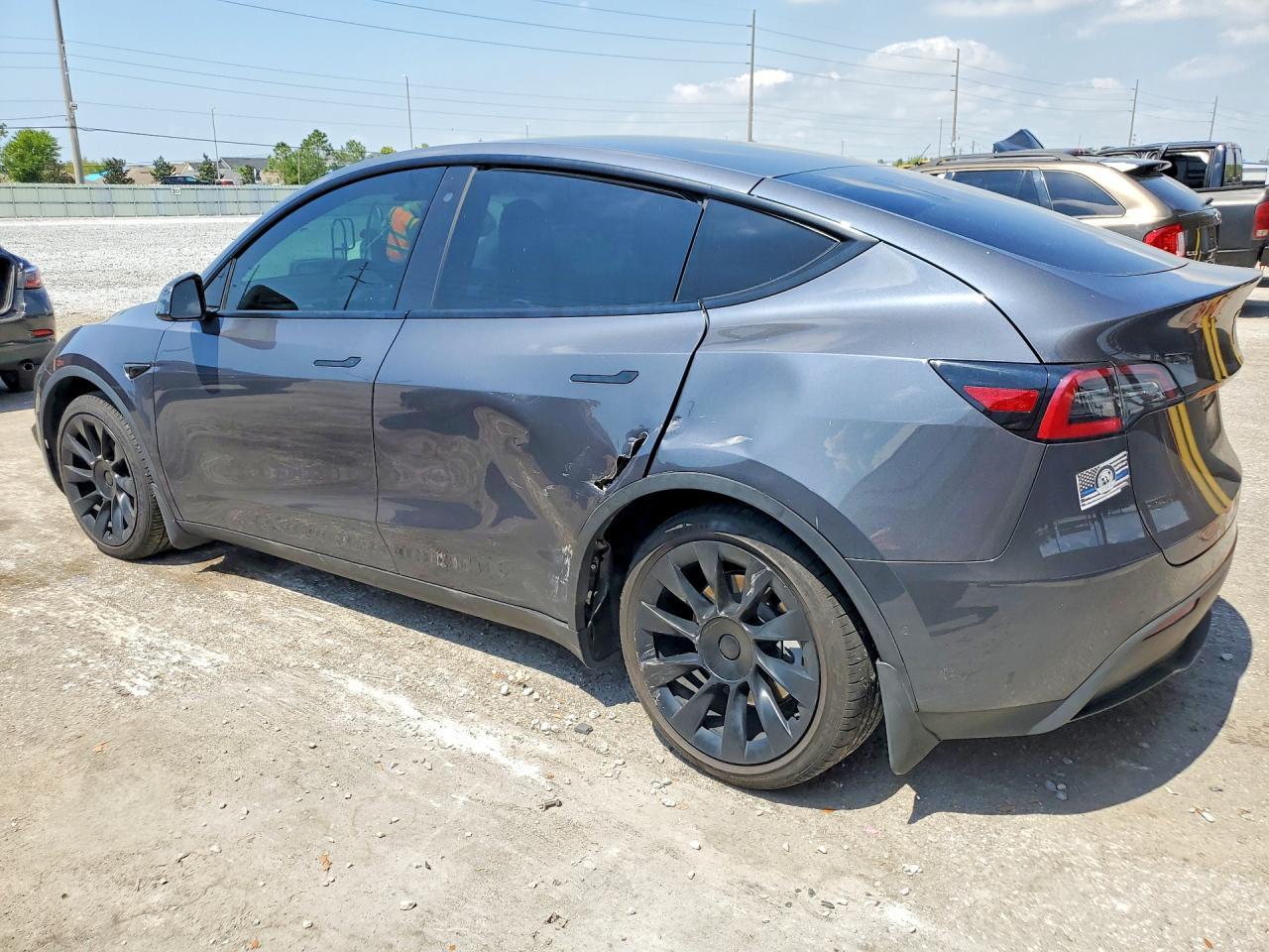 2020 Tesla Model Y - Image 2