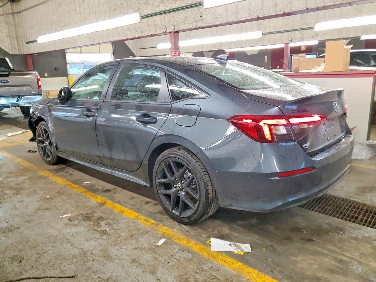 2026 Honda Civic Sport - Фото 2