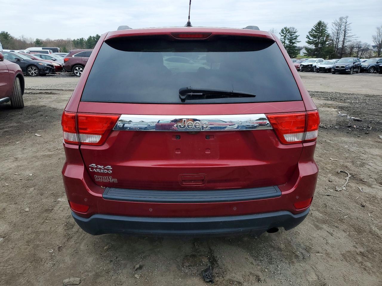 2013 Jeep Grand Cherokee Laredo - Image 6