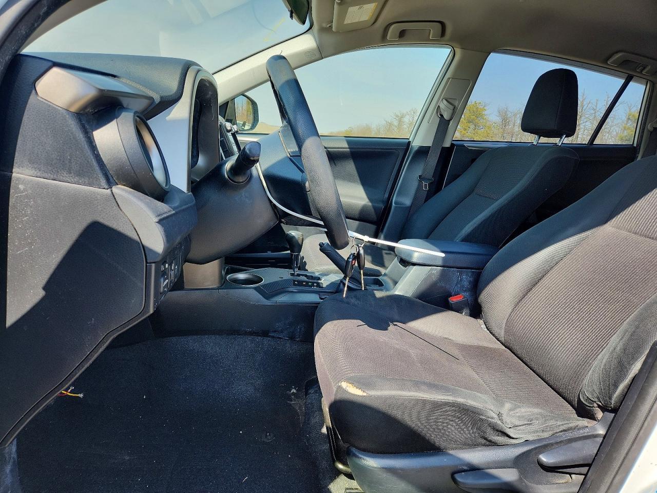 2015 Toyota Rav4 Le - Image 7