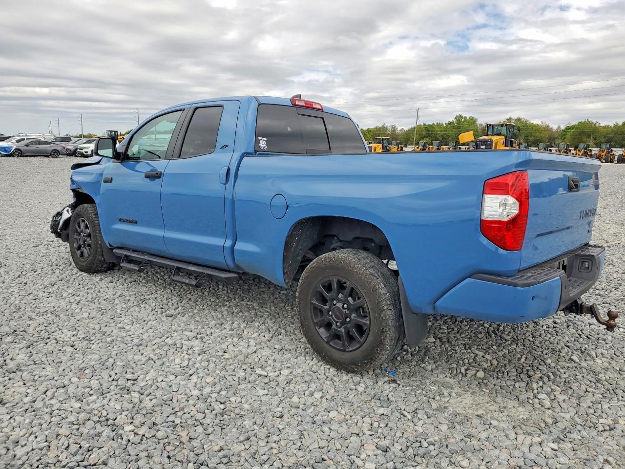 2021 Toyota Tundra Sr5 - Фото 2