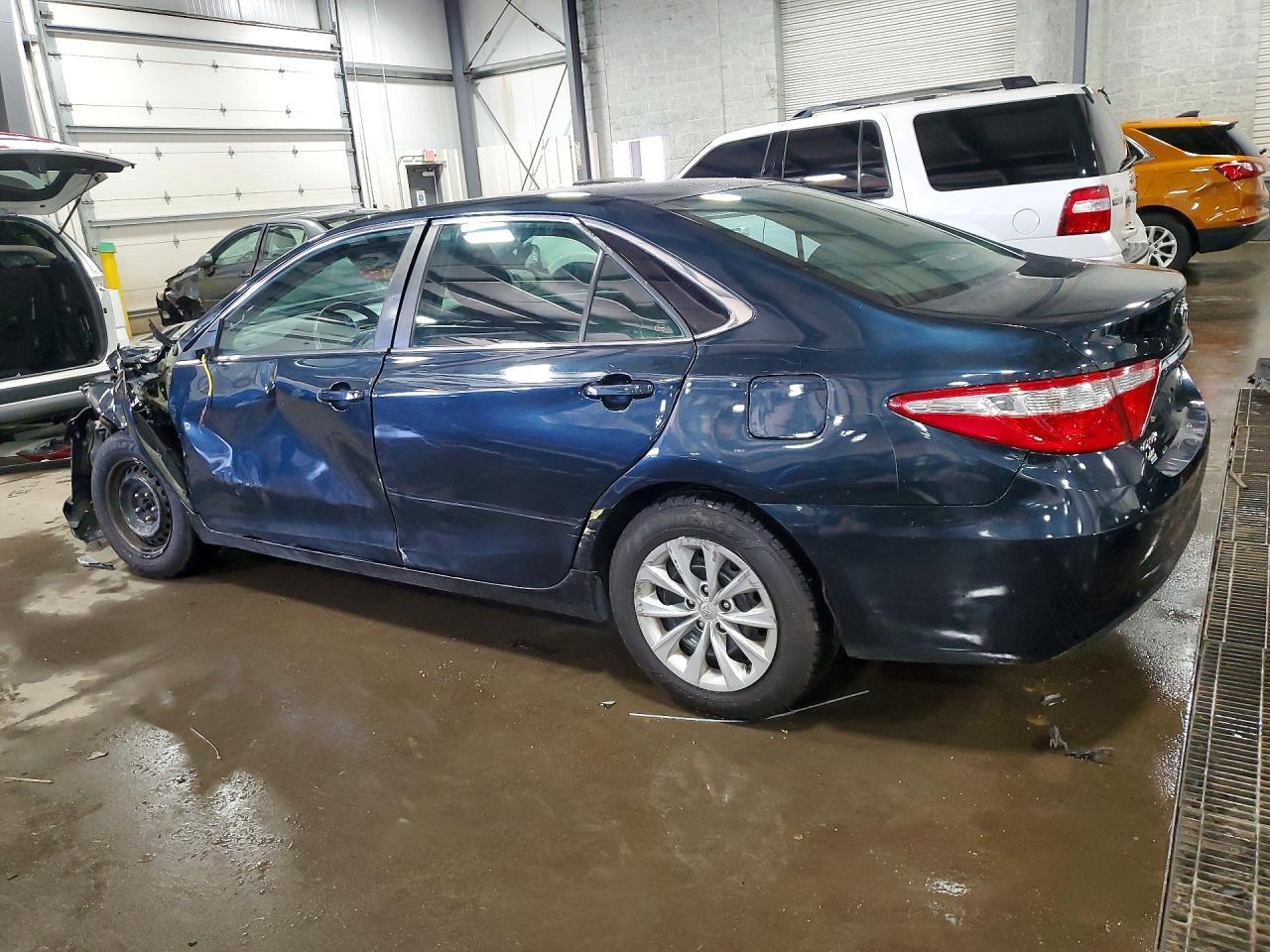 2016 Toyota Camry Le - Image 2