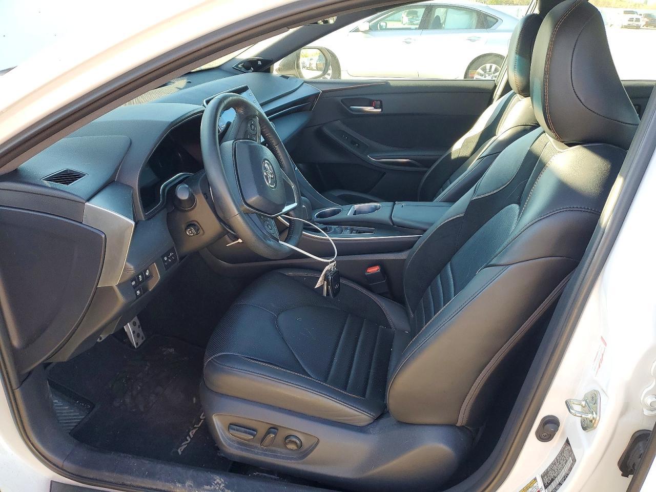 2019 Toyota Avalon Touring - Image 7