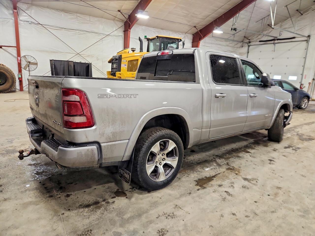 2022 Ram 1500 Laramie - Фото 3