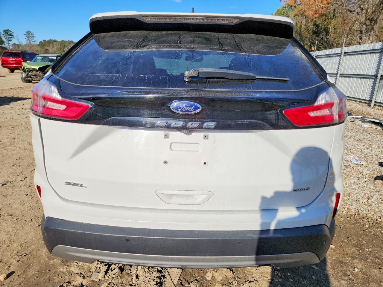 2022 Ford Edge Sel - Image 6