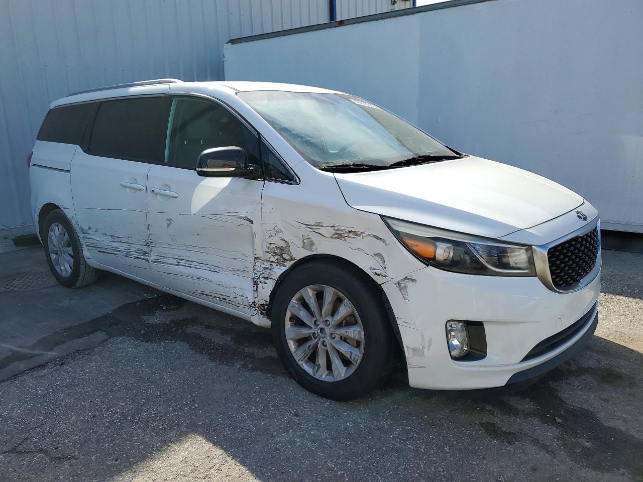 2016 Kia Sedona Ex - Image 4