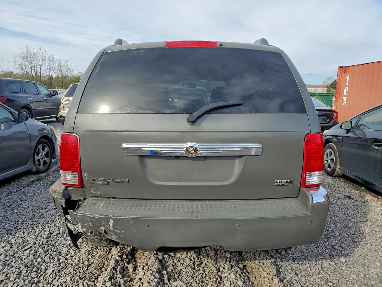 2007 Chrysler Aspen Limited - Image 6