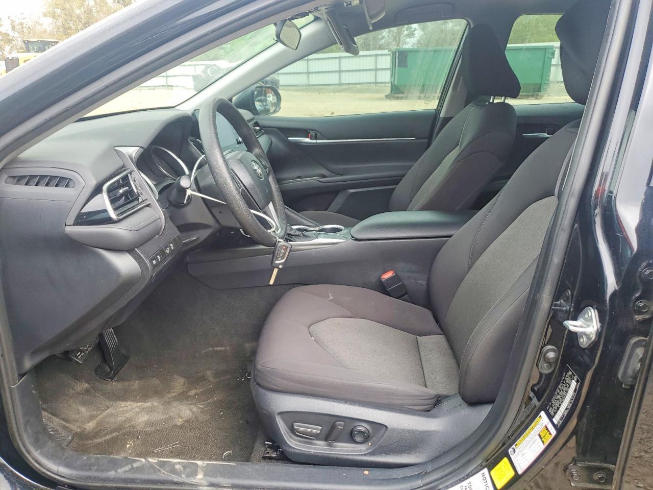 2023 Toyota Camry Le - Image 7