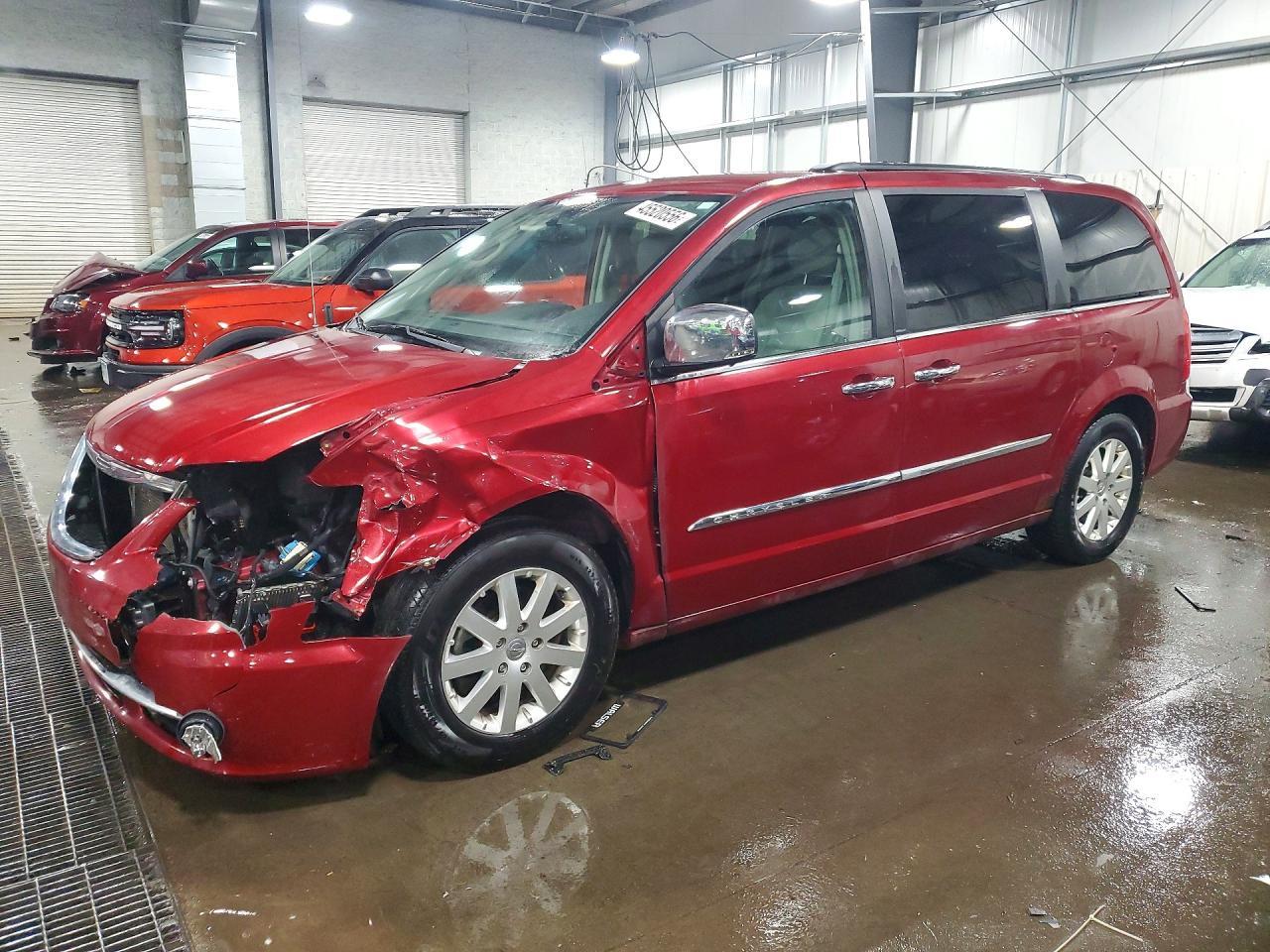 2012 Chrysler Town & Country Touring L