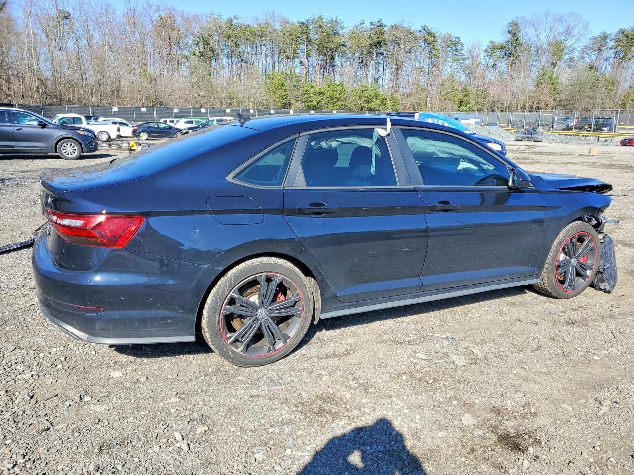 2019 Volkswagen Jetta Gli - Image 3