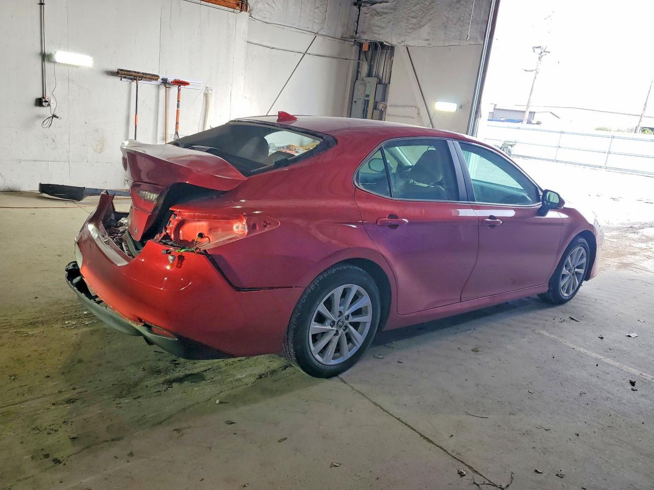 2023 Toyota Camry Le - Image 3