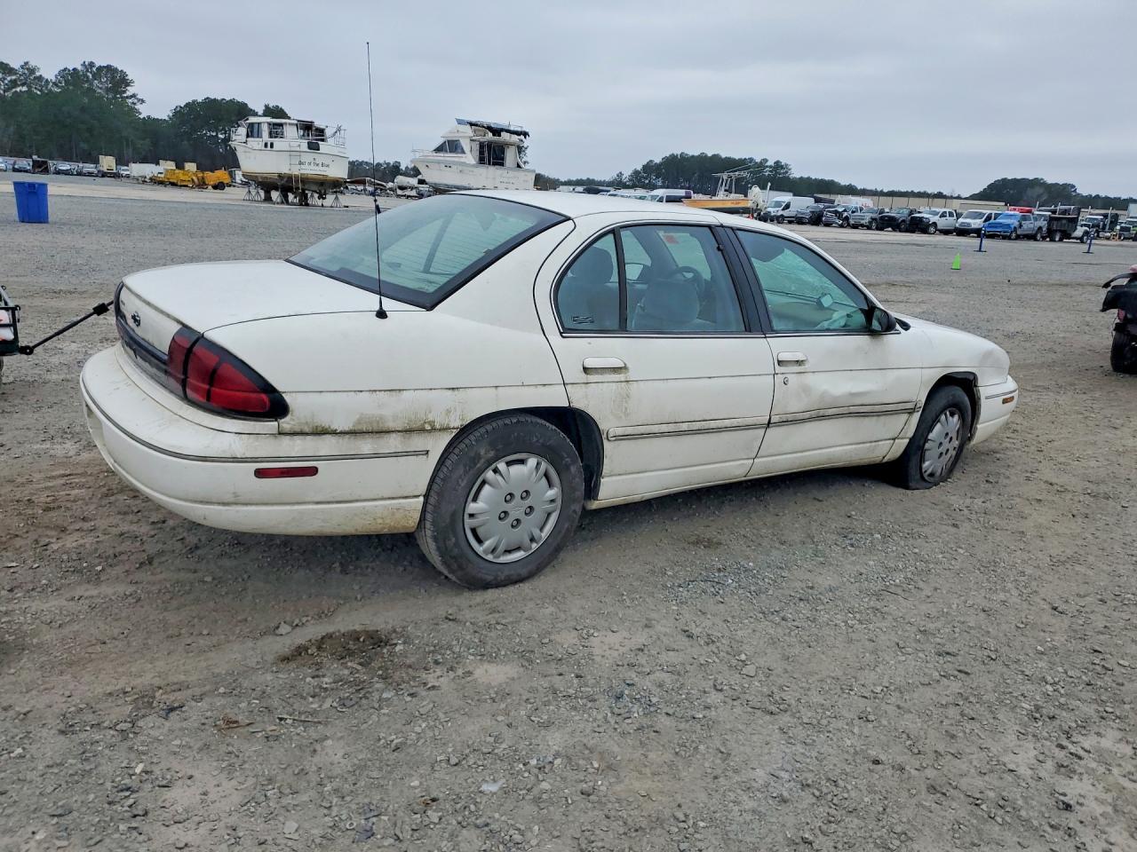 2001 Chevrolet Lumina - Image 3