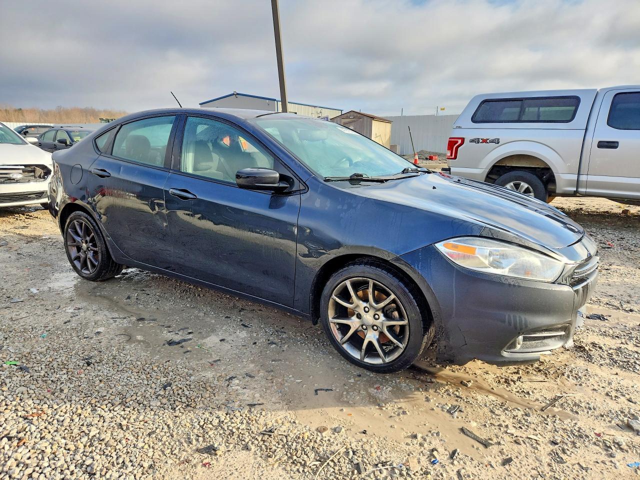 2014 Dodge Dart Sxt - Image 4