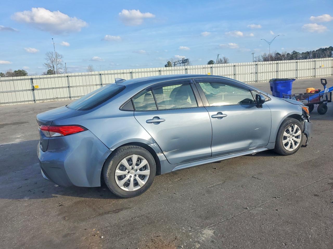 2020 Toyota Corolla Le - Фото 3