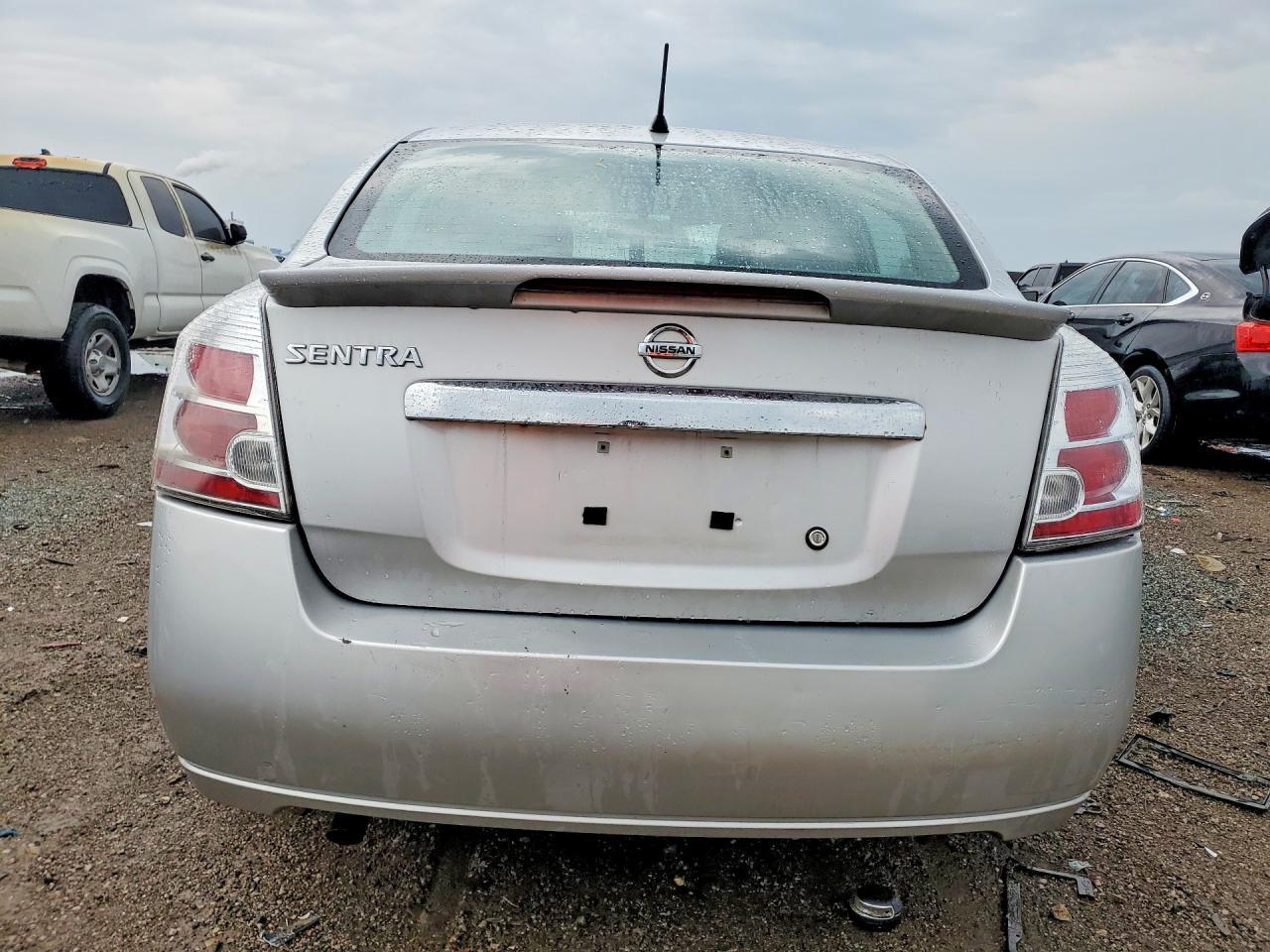 2012 Nissan Sentra 2.0 - Image 6