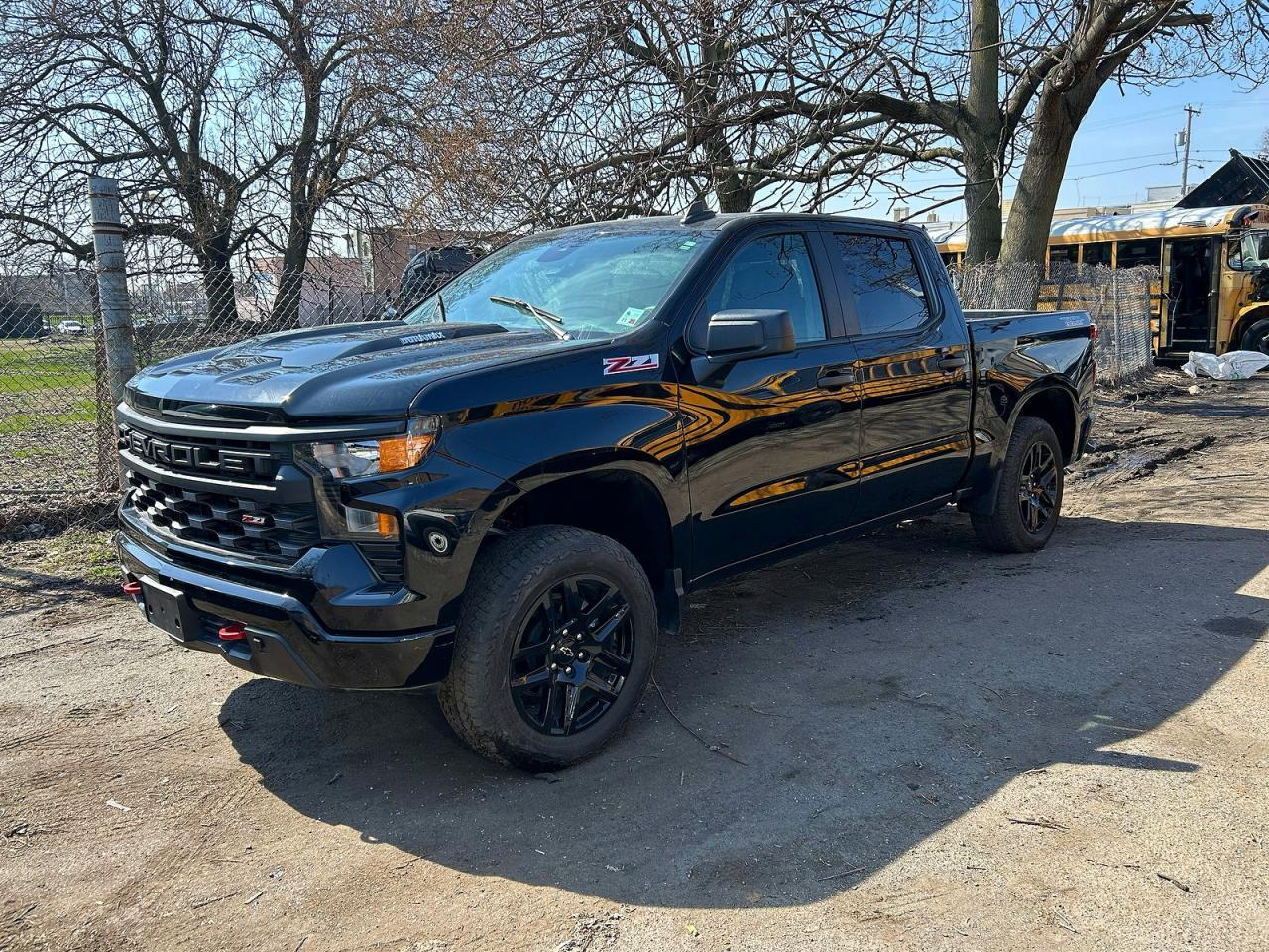 2024 Chevrolet Silverado K1500 Trail Boss Custom - Image 2