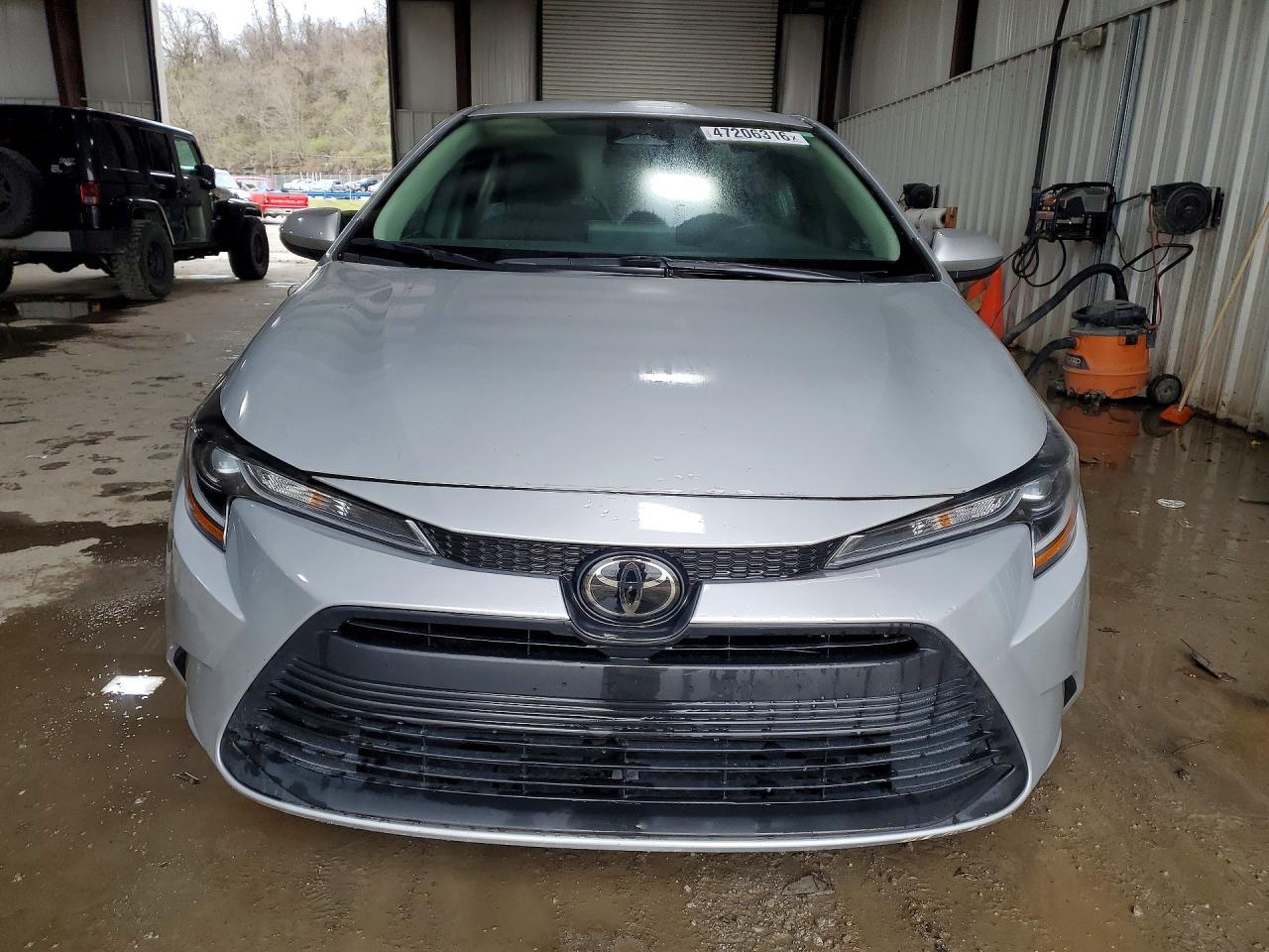 2023 Toyota Corolla Le - Image 5