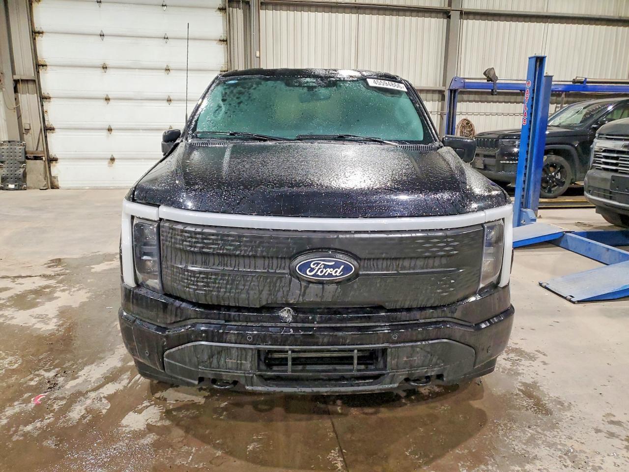 2025 Ford F150 Lightning Xlt - Фото 5