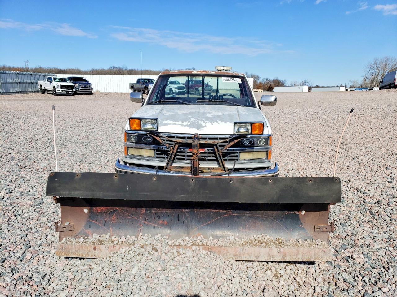 1988 Chevrolet Gmt-400 K1500 - Image 5