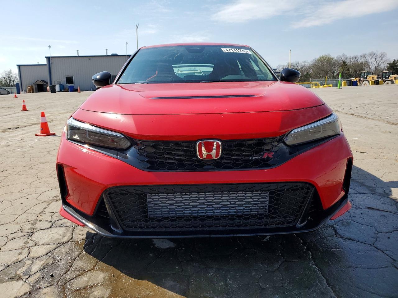 2025 Honda Civic Type-R - Image 5