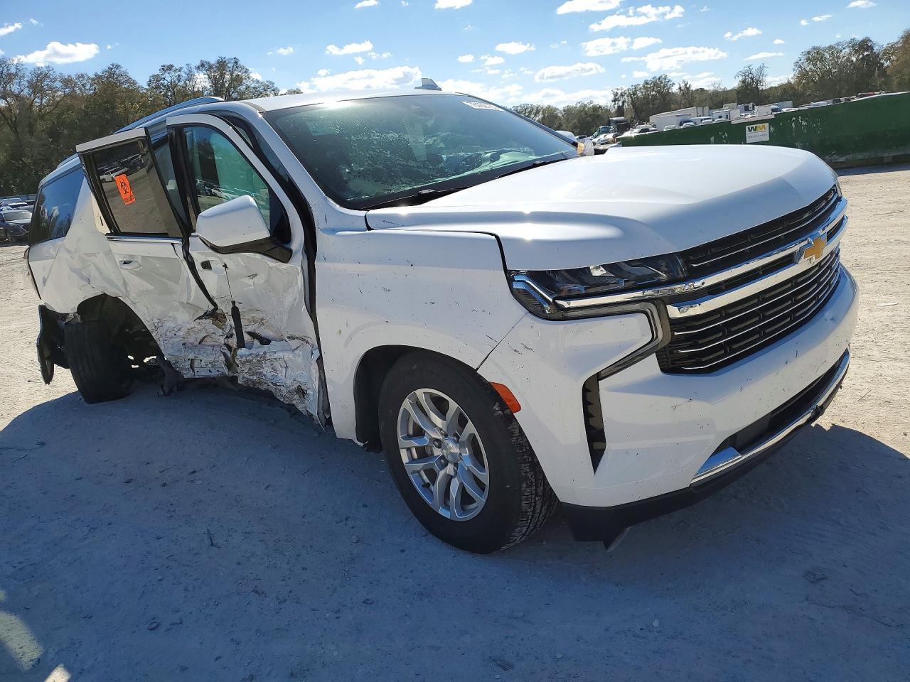 2021 Chevrolet Suburban C1500 Lt - Image 4