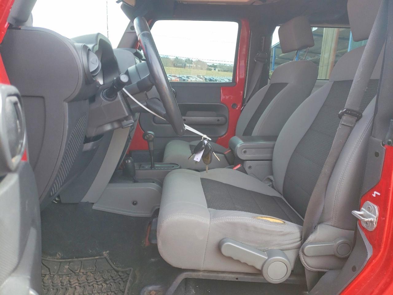 2010 Jeep Wrangler Sport - Фото 7