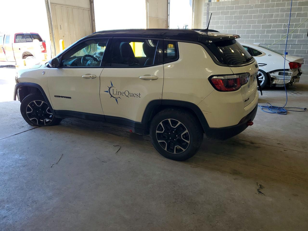 2020 Jeep Compass Trailhawk - Фото 2